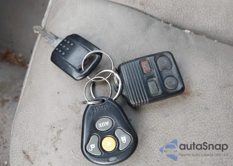 2008 Mercury Grand Marquis Gs z USA, uszkodzony, nr VIN 2MEFM74V18X613656